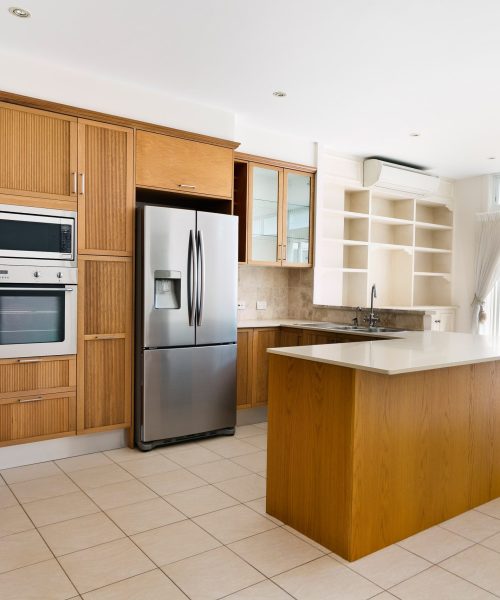 modern-gourmet-kitchen-interior-2025-10-16-21-39-27-utc